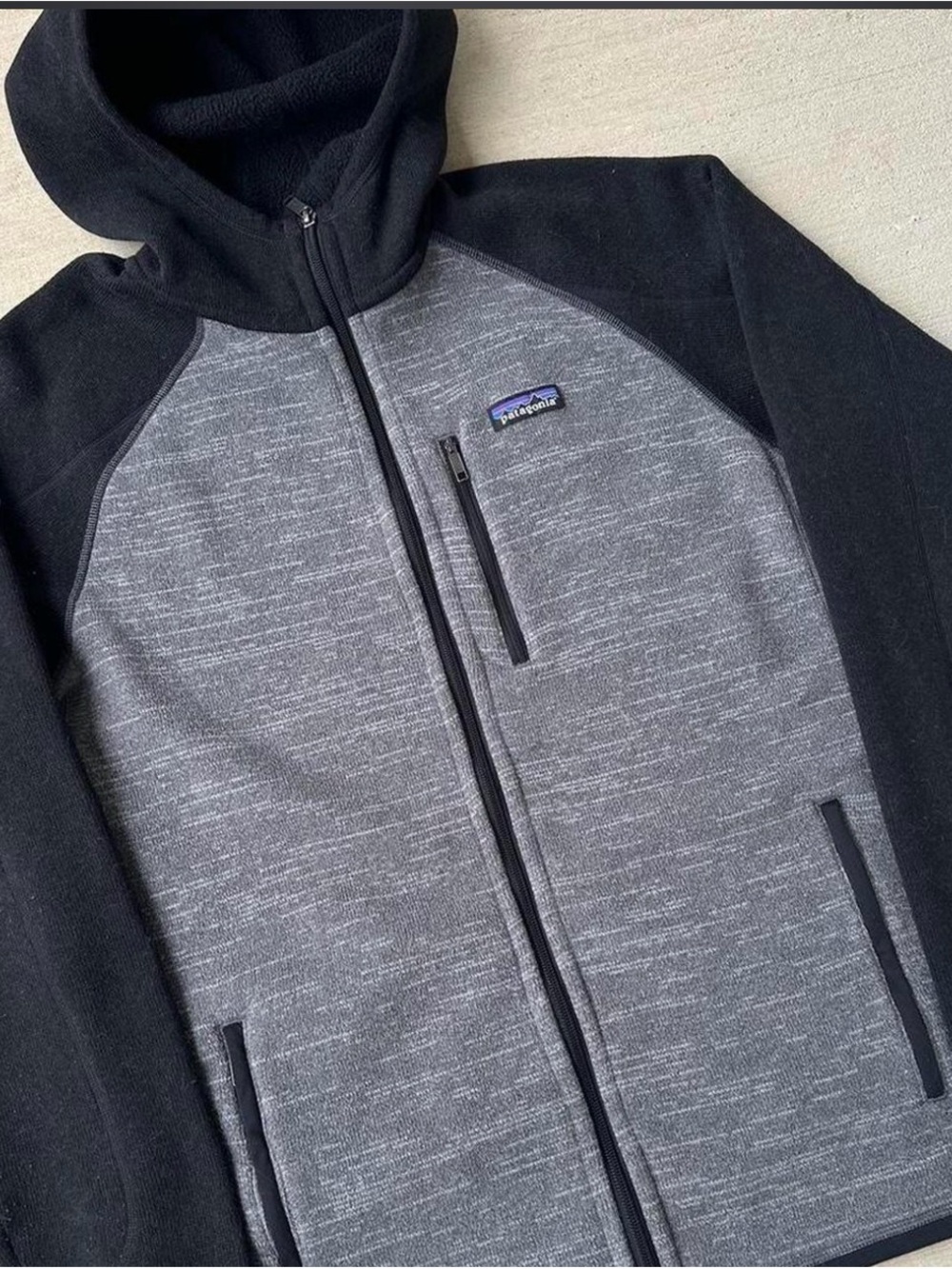 Patagonia Men’s Two-Tone Gray & Black Better Sweater Fleece Hoodie Jacket